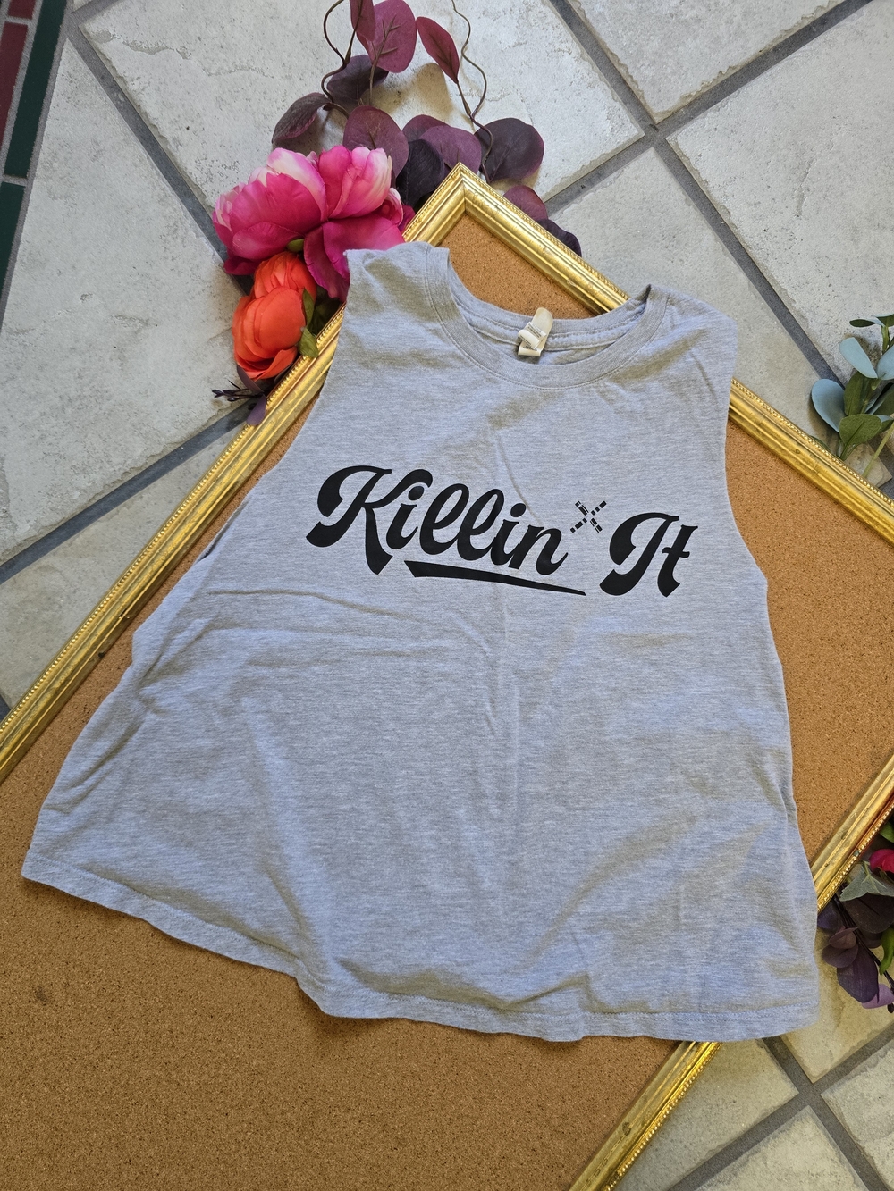 💪 2/$15 LFT Clothing Co. Light Gray Graphic Crop Mucle Tee